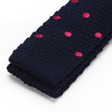 Cravate tricot bleue à pois roses